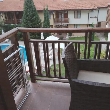 Garden Of Eden - M303 Reymar Apartman